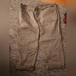 Torrid green cropped pant sz 22